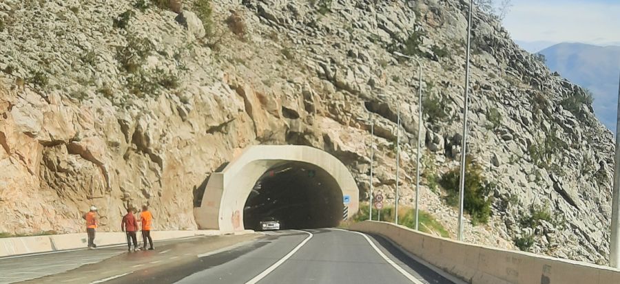 tunnel